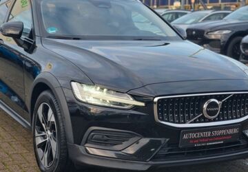 Volvo V60 Cross Country 158.900 km 24.990 &euro; Essen 45141