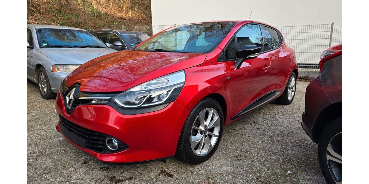 Renault Clio 136.000 km 6.200 &euro; Essen 45144