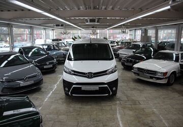 Toyota Proace (Verso) 100.000 km 12.990 &euro; Essen 45356