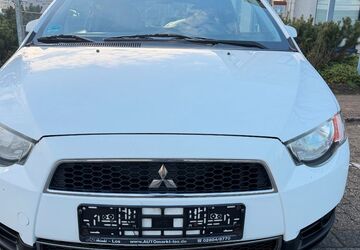 Mitsubishi Colt 258.000 km 2.299 &euro; Oberhausen 46047