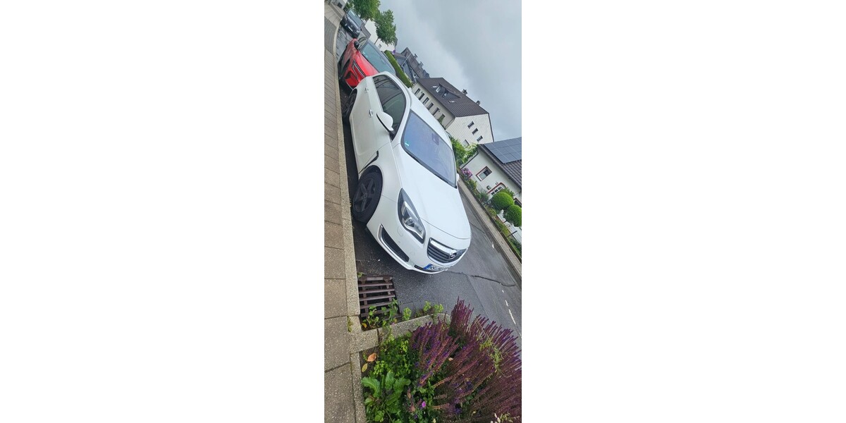 Opel Insignia Sports Tourer 206.000 km 6.000 &euro; Velbert 42551