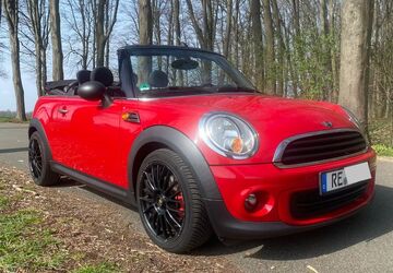 Mini One Cabrio 123.276 km 8.700 &euro; Recklinghausen 45657