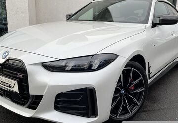 BMW i4 24.448 km 57.440 &euro; Essen 45134