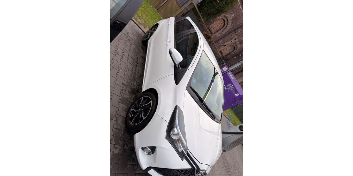 Toyota Yaris 61.420 km 7.500 &euro; Castrop-Rauxel 44575