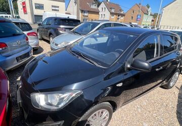 Hyundai i20 100.000 km 3.999 &euro; Essen 45147