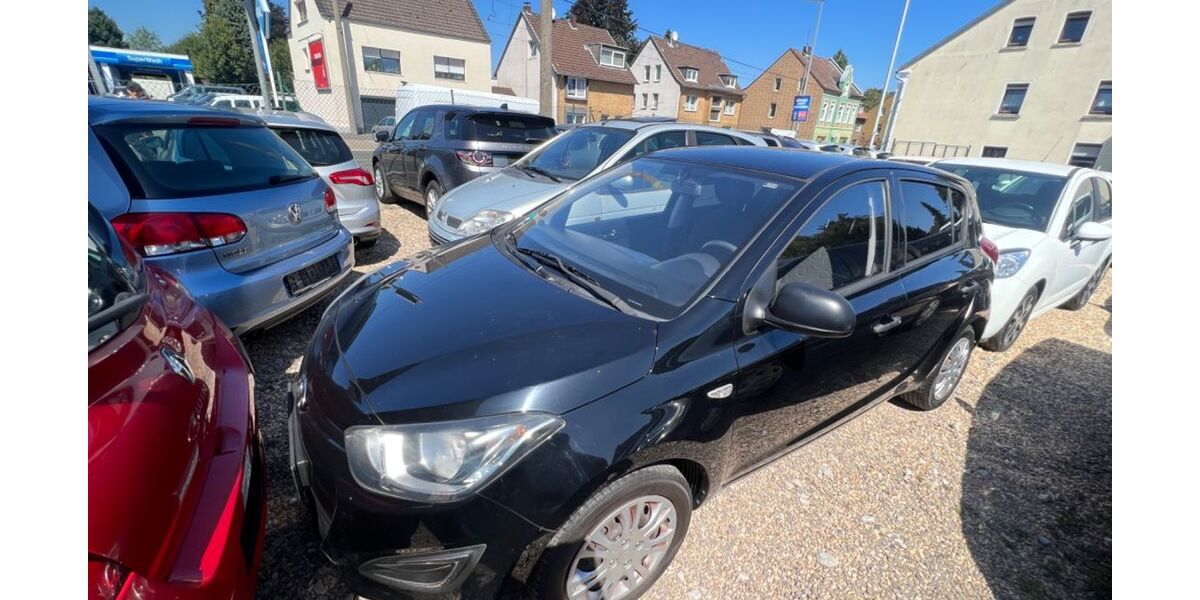 Hyundai i20 100.000 km 3.999 &euro; Essen 45147