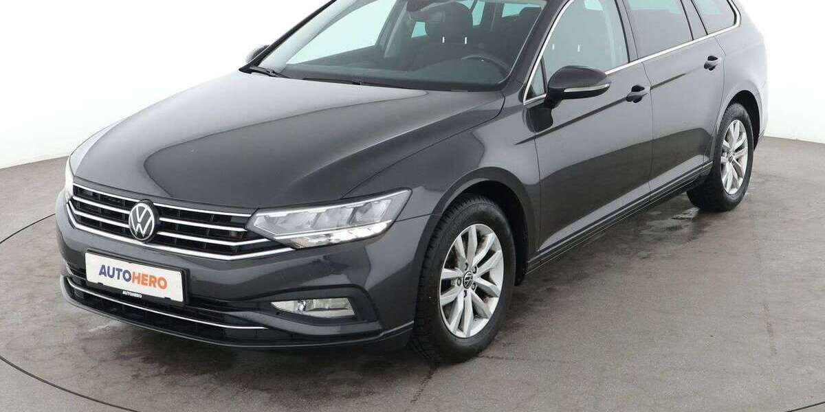 VW Passat 49.984 km 21.380 &euro; Essen 45141