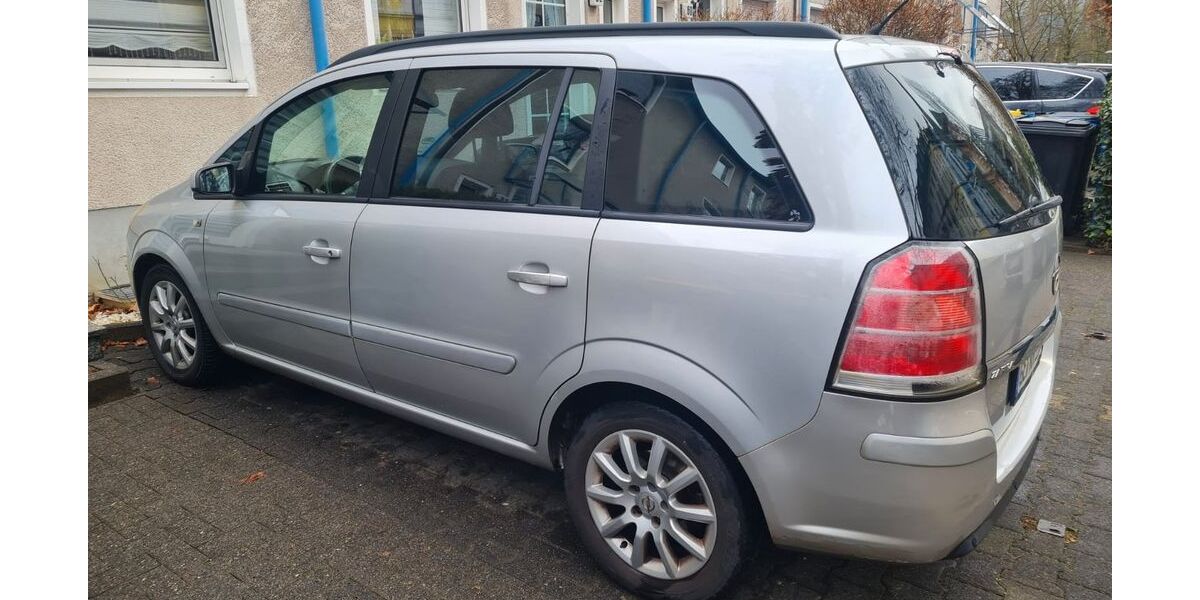 Opel Zafira 243.000 km 1.200 &euro; Gelsenkirchen 45881