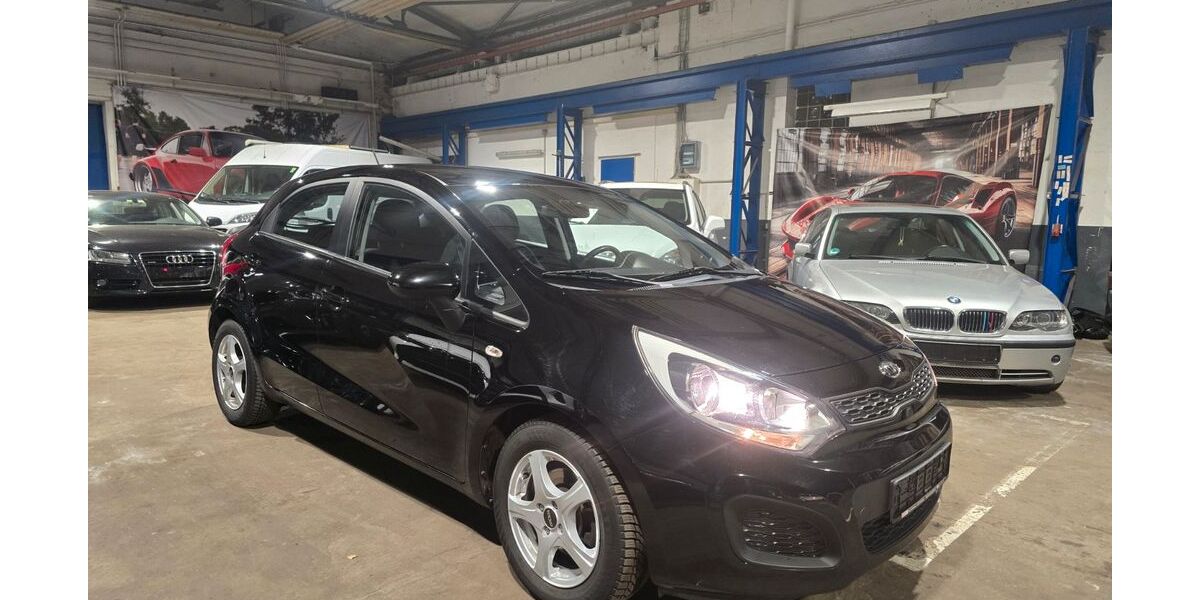 Kia Rio 147.000 km 4.800 &euro; Wuppertal 42349