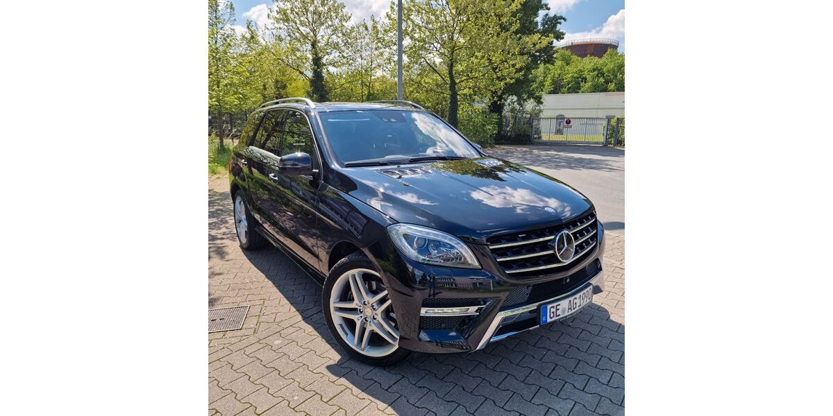 Mercedes-Benz ML 350 118.000 km 26.900 &euro; Gelsenkirchen 45881