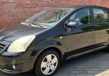 Toyota Corolla Verso 214.000 km 3.600 &euro; Herne (NRW) 44628