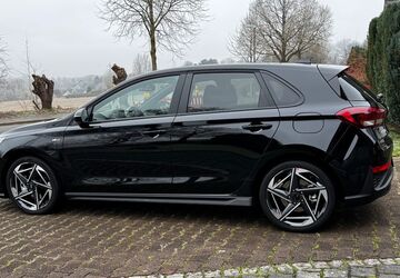 Hyundai i30 2.900 km 25.400 &euro; ESSEN 45359