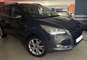 Ford Kuga 62.000 km 9.790 &euro; Bochum 44787