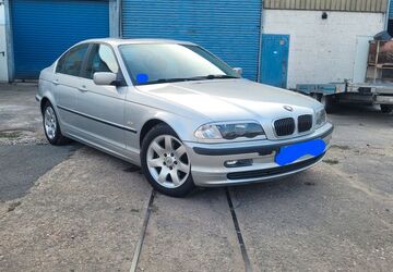 BMW 323 258.000 km 3.050 &euro; Essen 45356