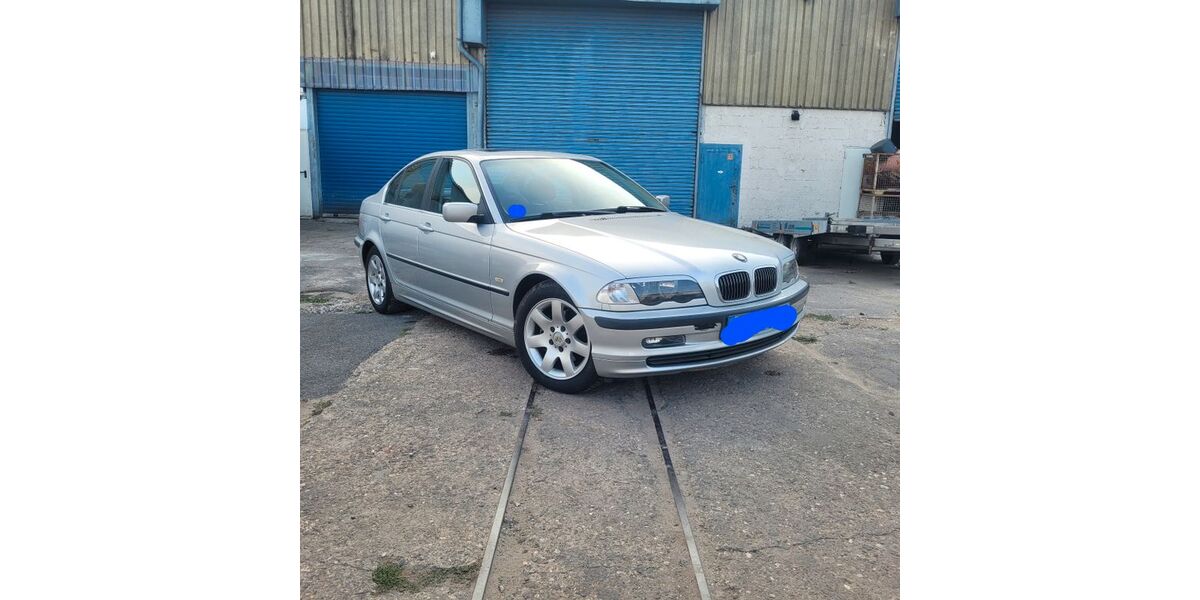 BMW 323 258.000 km 3.050 &euro; Essen 45356