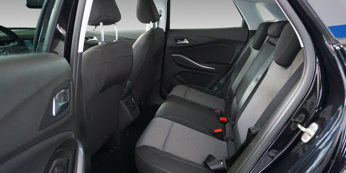 Opel Grandland X Automatik Navi PDC 9.845 km 9.100 &euro; Wuppertal 42327