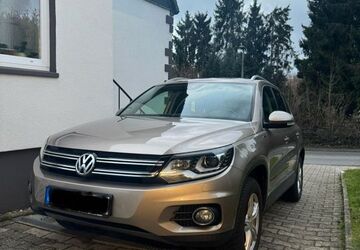 VW Tiguan 194.500 km 12.200 &euro; Witten 58453