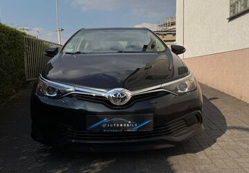 Toyota Auris 28.787 km 11.990 &euro; Oer-Erkenschwick 45739