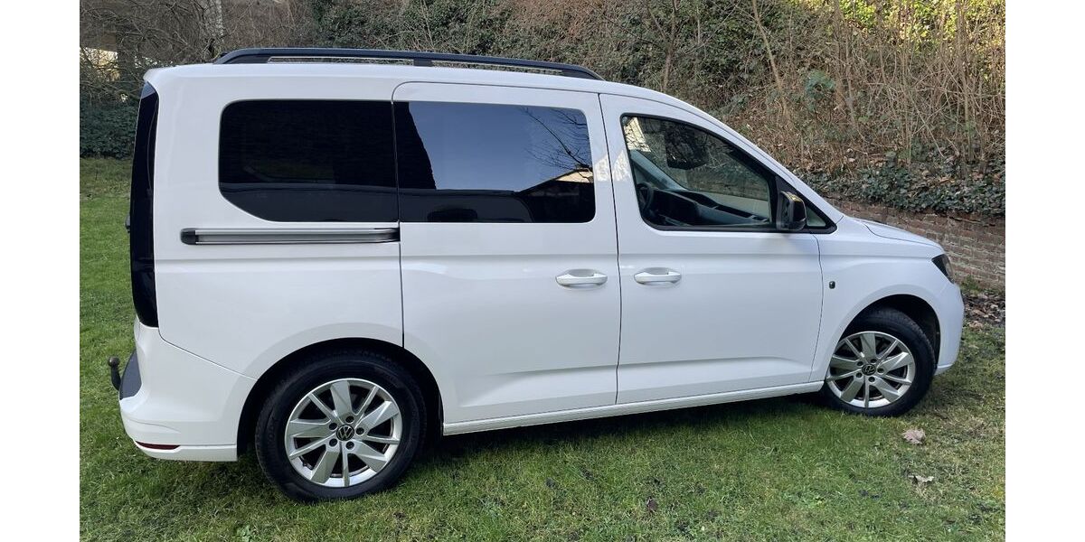 VW Caddy 64.000 km 23.500 &euro; Essen 45136