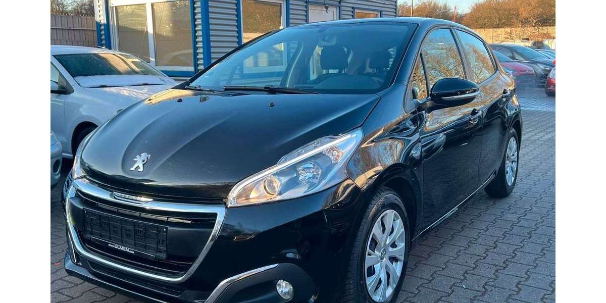 Peugeot 208 88.000 km 7.499 &euro; Essen 45356