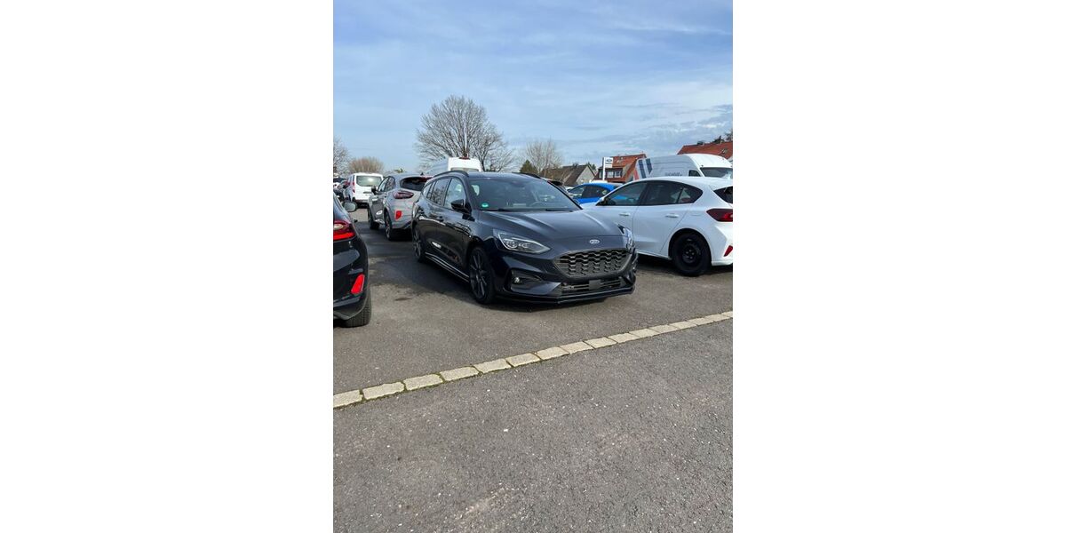 Ford Focus 66.000 km 21.990 &euro; Wuppertal 42287