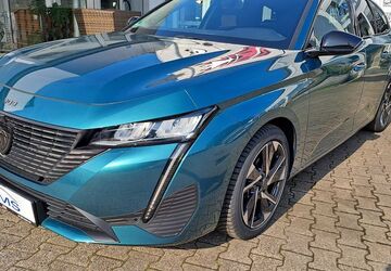 Peugeot 308 28.362 km 21.990 &euro; Essen 45307