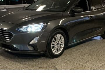 Ford Focus 69.962 km 14.585 &euro; Wuppertal 42329