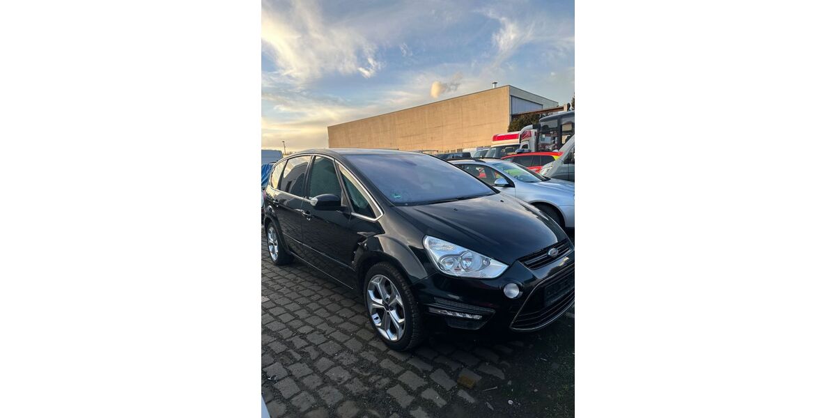 Ford S-Max 228.679 km 5.499 &euro; Altenessen 45326