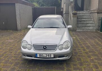Mercedes-Benz CLC 220 218.811 km 2.150 &euro; Bochum 44879