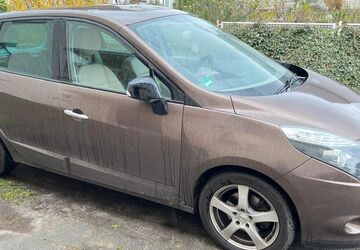 Renault Scenic 193.000 km 3.800 &euro; Castrop-Rauxel 44577