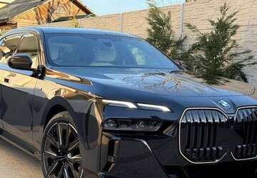 BMW 740 103.729 km 40.000 &euro; Bochum 44809
