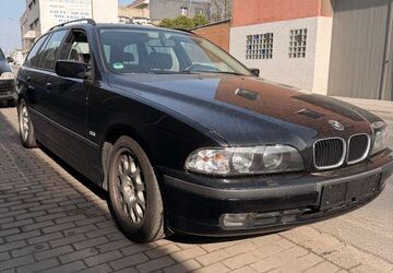 BMW 520 160.000 km 3.000 &euro; Dortmund 44339