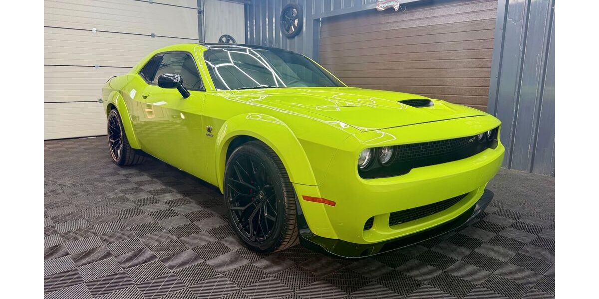 Dodge Challenger 78.000 km 40.990 &euro; Bochum 44809