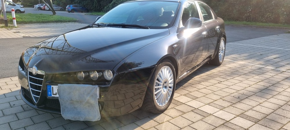 Alfa Romeo 159 366.521 km 1.300 &euro; Dortmund 44135