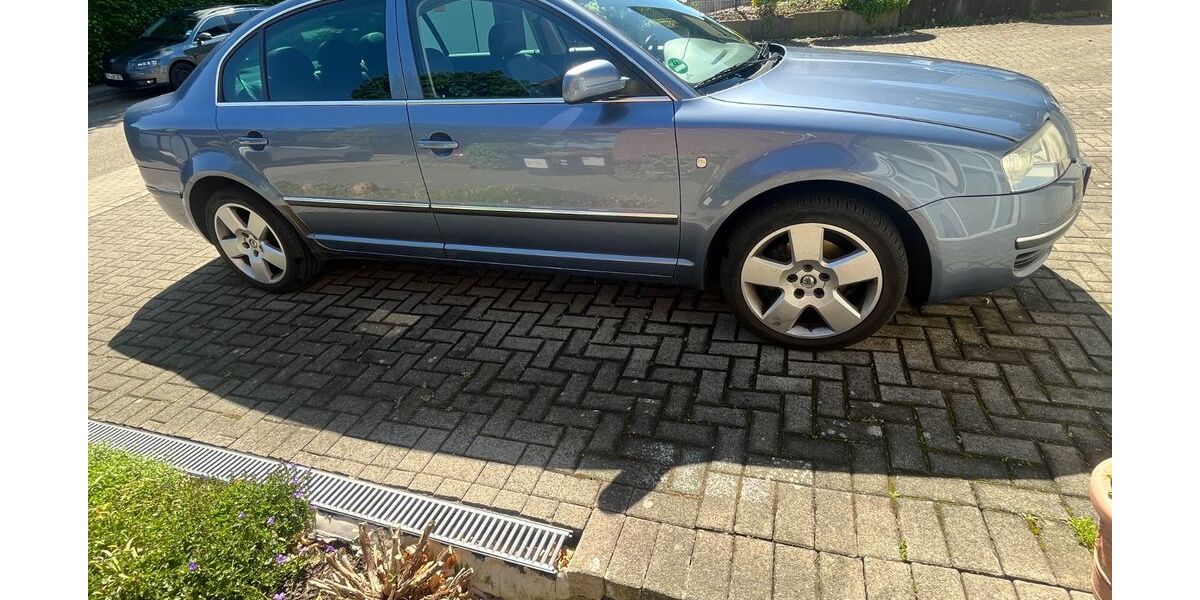 Skoda Superb 123.000 km 4.999 &euro; Dortmund 44229