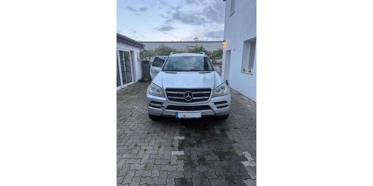 Mercedes-Benz GL 450 172.000 km 16.800 &euro; Mülheim an der Ruhr 45481