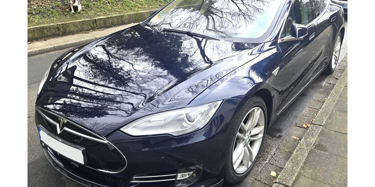 Tesla Model S 185.000 km 16.490 &euro; Essen 45309