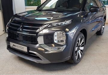 Mitsubishi Outlander 7.850 km 51.990 &euro; Hagen 58135